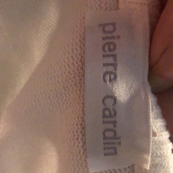 3/$25 PIERRE CARDIN L (12-14 Fit) cotton knit style top - Picture 2 of 10